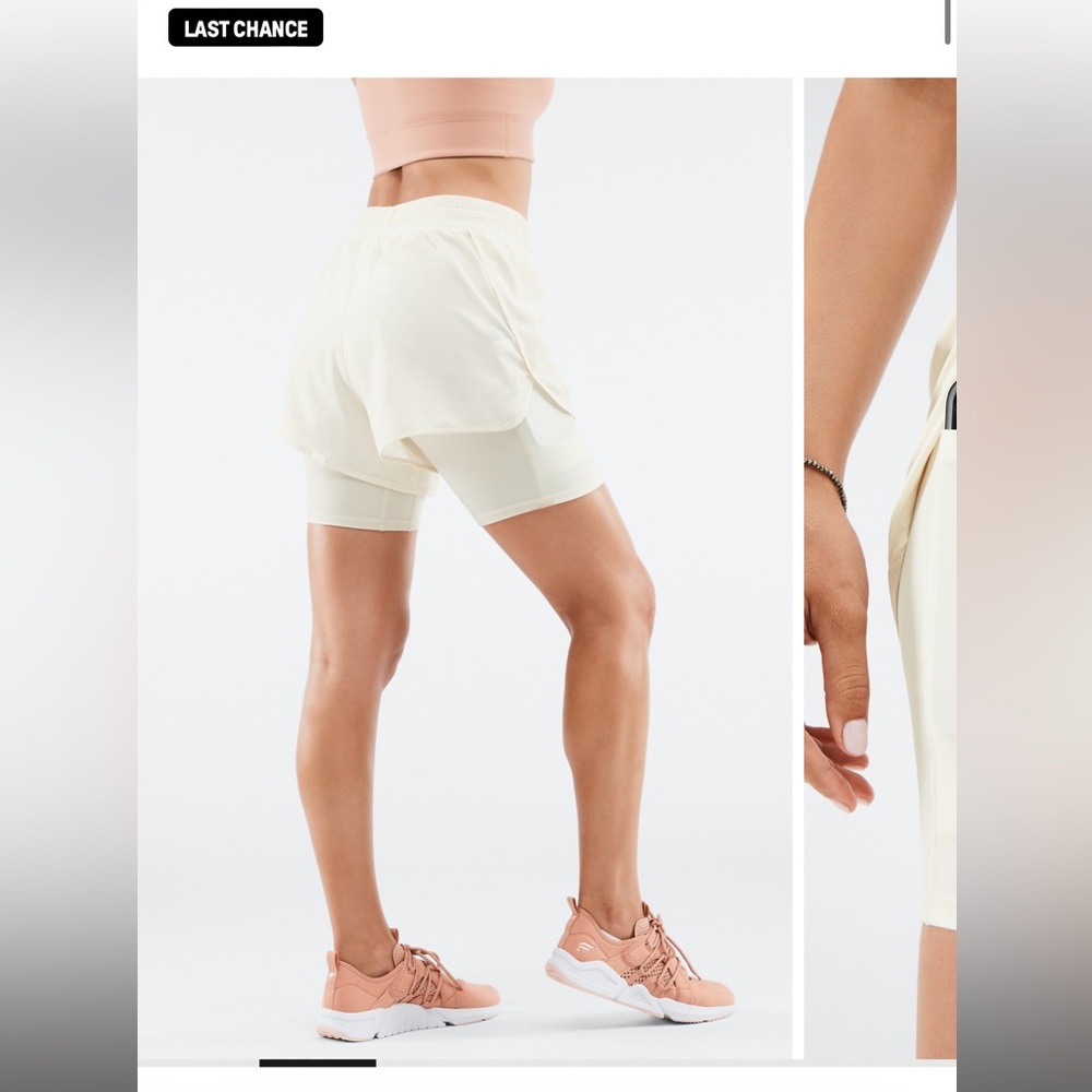 Fabletics Sloan concrete/silk color running short